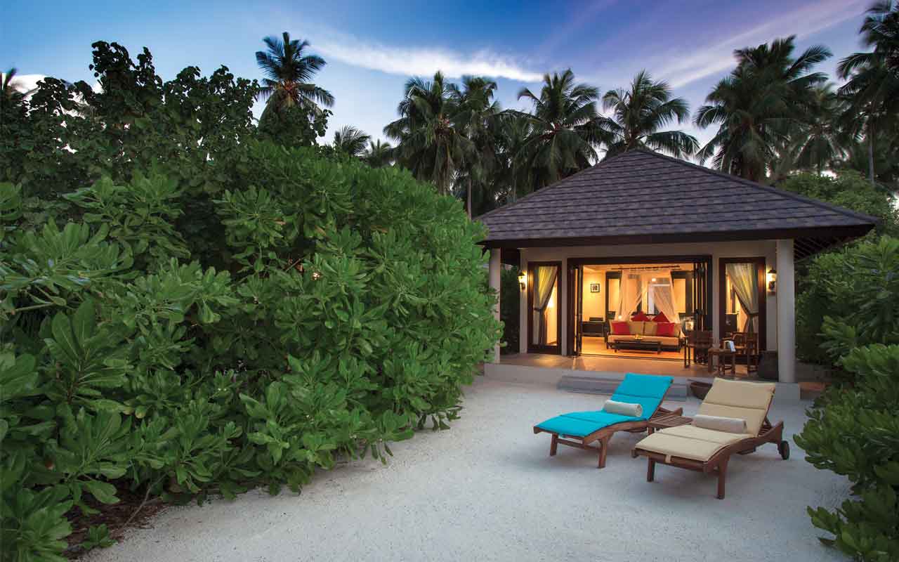 Atmosphere_Kanifushi_Sunset_Beach_Villa_2